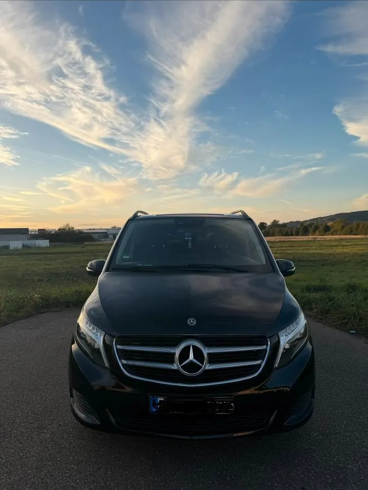 Mercedes-Benz V250