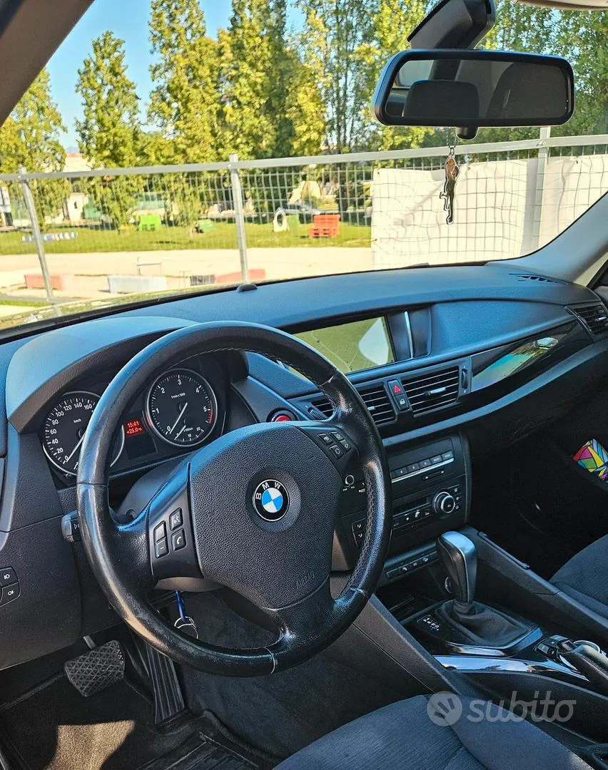 BMW X1 2010 photo 4