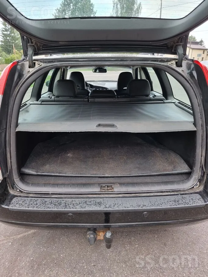 Volvo V70 2008 photo 4