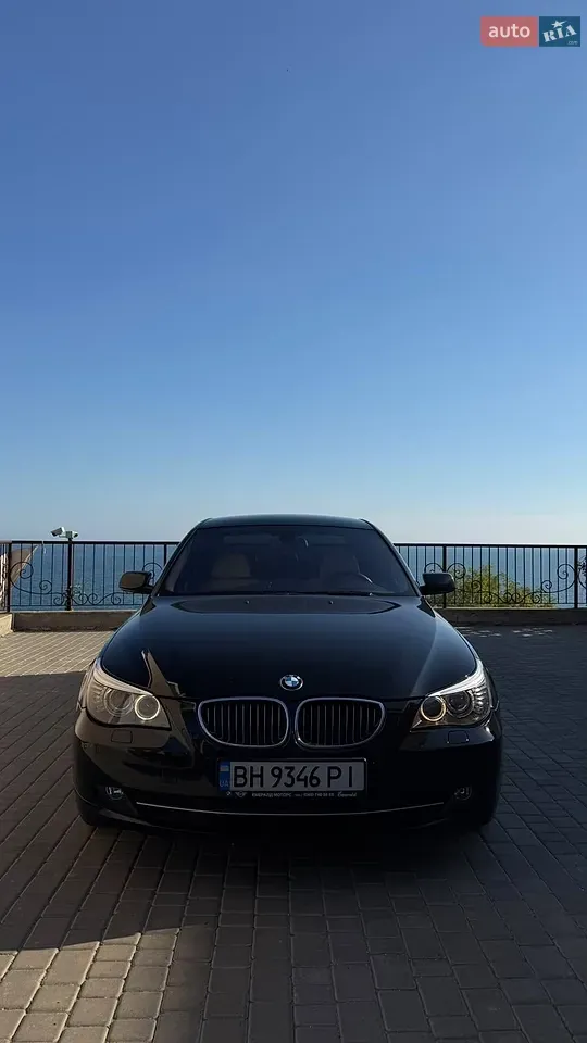 BMW 5 Series 2008 photo 2