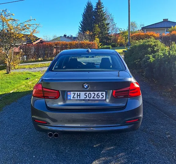 BMW 330E 2017 photo 3