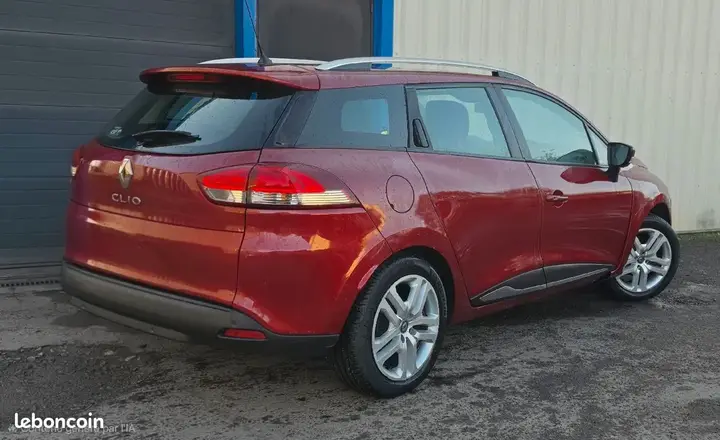 Renault Clio 2018 photo 2
