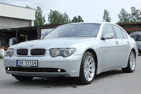BMW 7-Serie 2002 photo 2