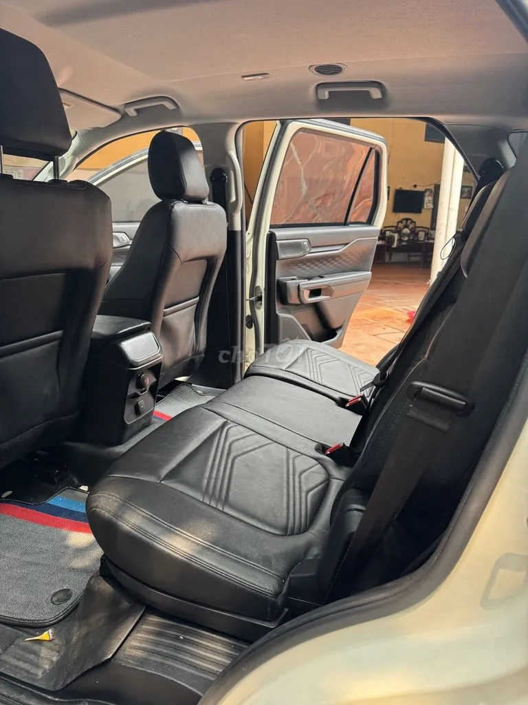 Ford Everest 2022 photo 4