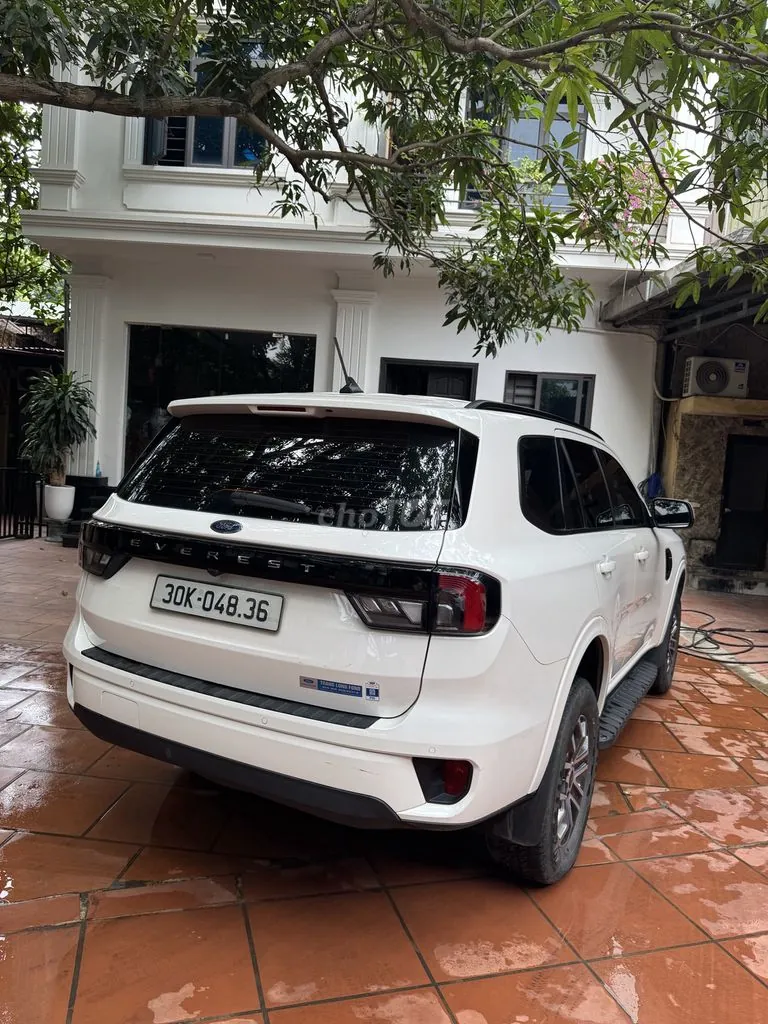 Ford Everest 2022 photo 2
