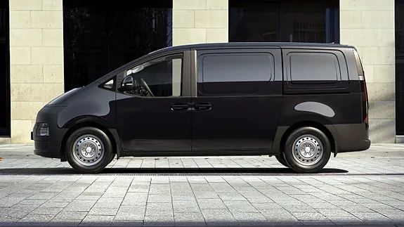Hyundai Staria 2027 photo 3