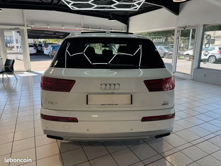Audi Q7 2016 photo 3