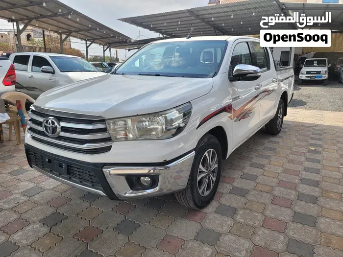 Toyota Hilux 2017 photo 2
