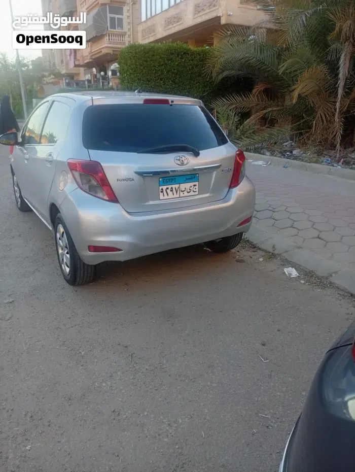 Toyota Yaris 2014 photo 3