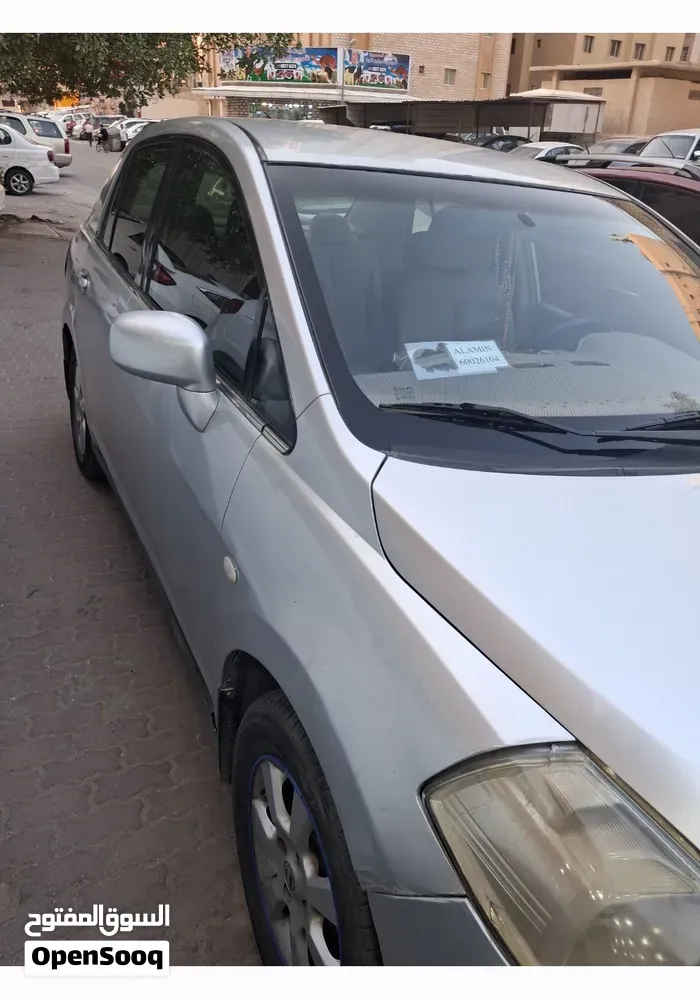 Nissan Tiida 2008 photo 5