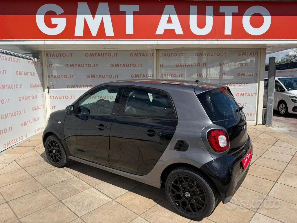 Smart Forfour 2017 photo 3