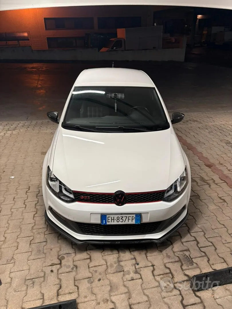 Volkswagen Polo Gti 2011 photo 2