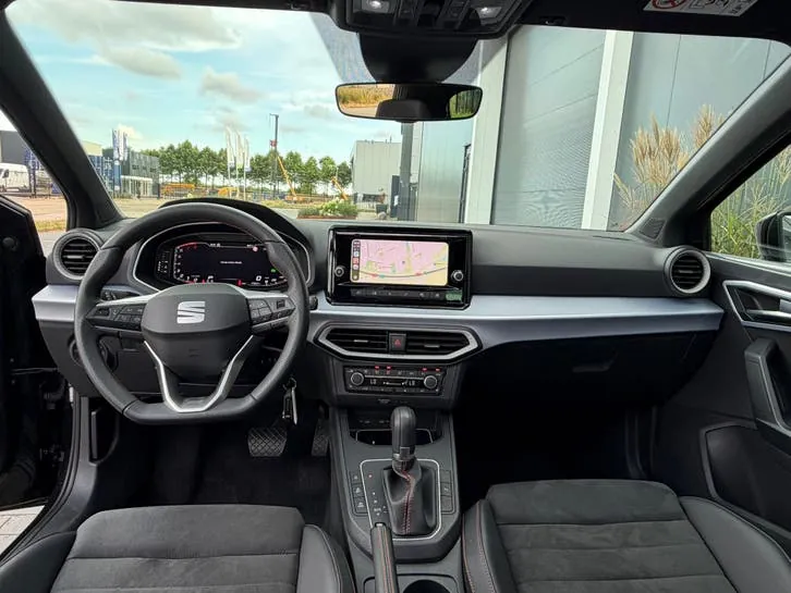Seat Ibiza 2025 photo 2
