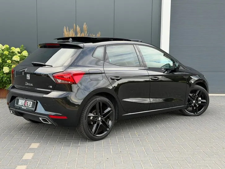 Seat Ibiza 2025 photo 3