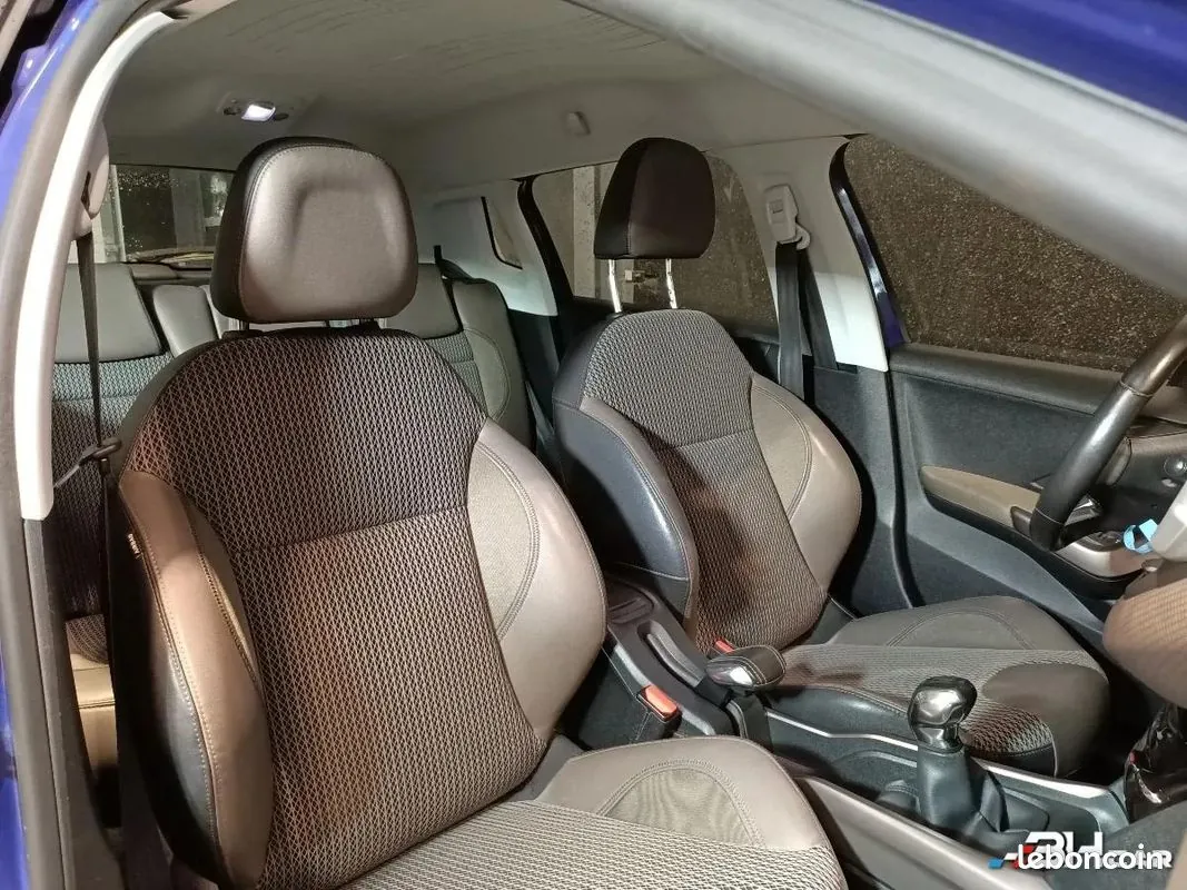 Peugeot 2008 2013 photo 4