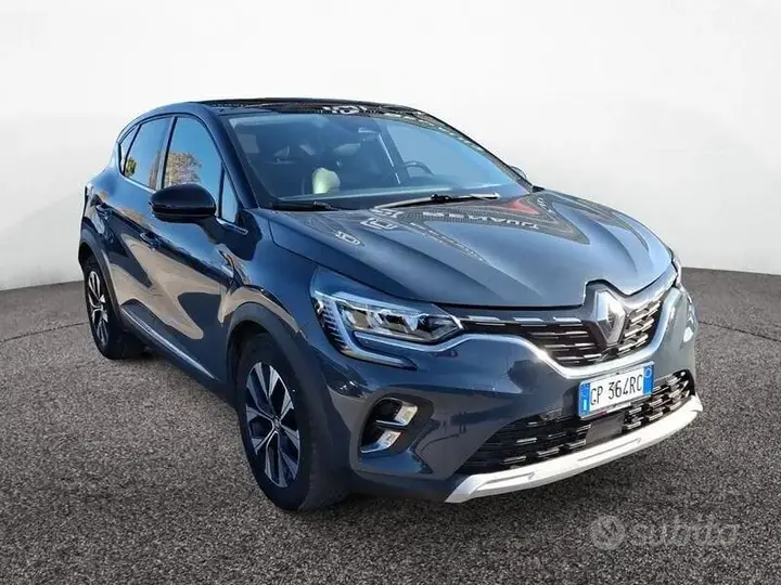 Renault Captur 2023 photo 2