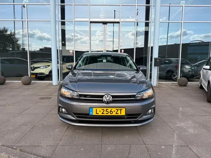 Volkswagen Polo 2021 photo 2