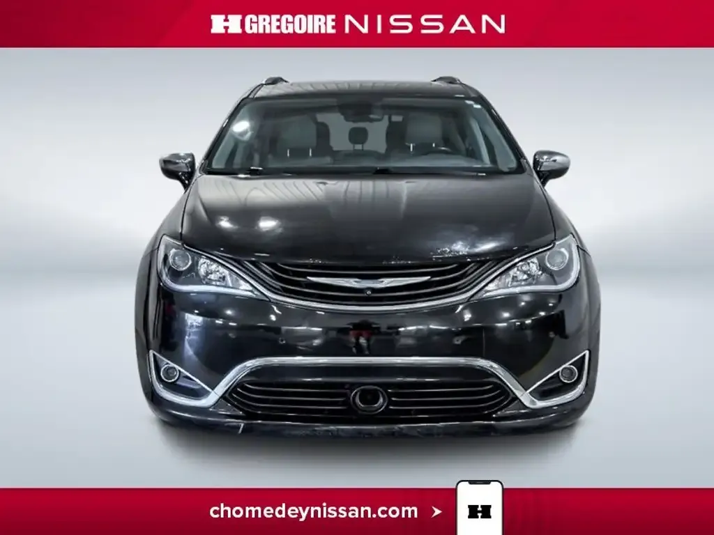 Chrysler Pacifica 2017 photo 2