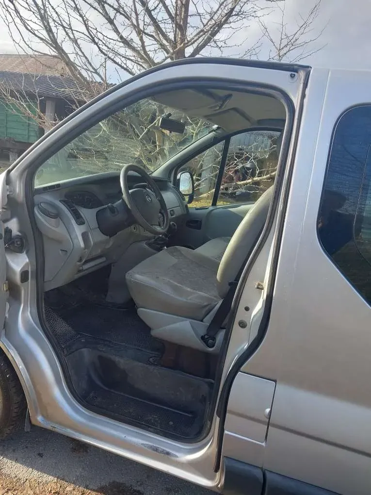 Opel Vivaro 2003 photo 3