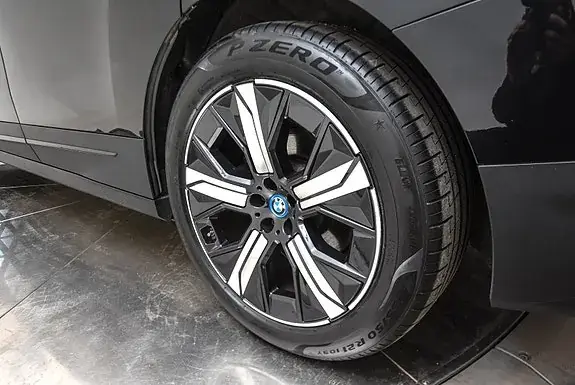 BMW Ix 2022 photo 2