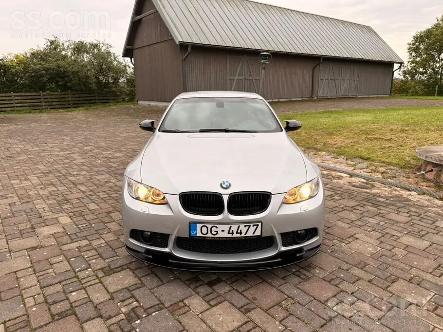 BMW 325 2009 photo 3
