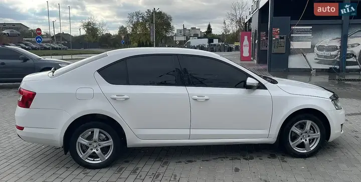 Skoda Octavia 2014 photo 4