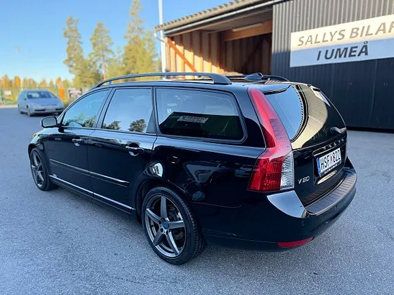Volvo V50 2009 photo 2