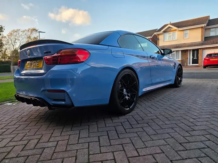 BMW M4 2015 photo 5