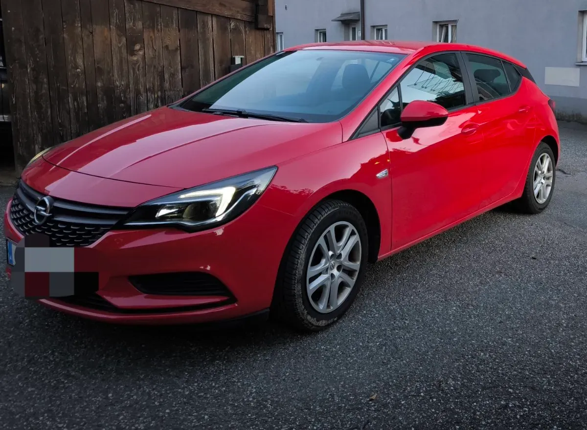 Opel Astra 2017 photo 3