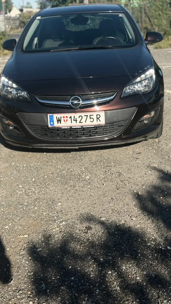 Opel Astra 2015 photo 3