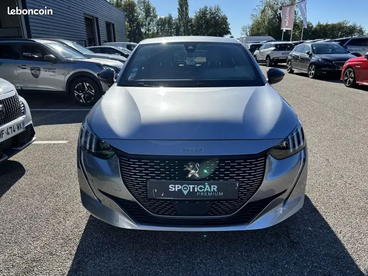 Peugeot E-208 2021 photo 3
