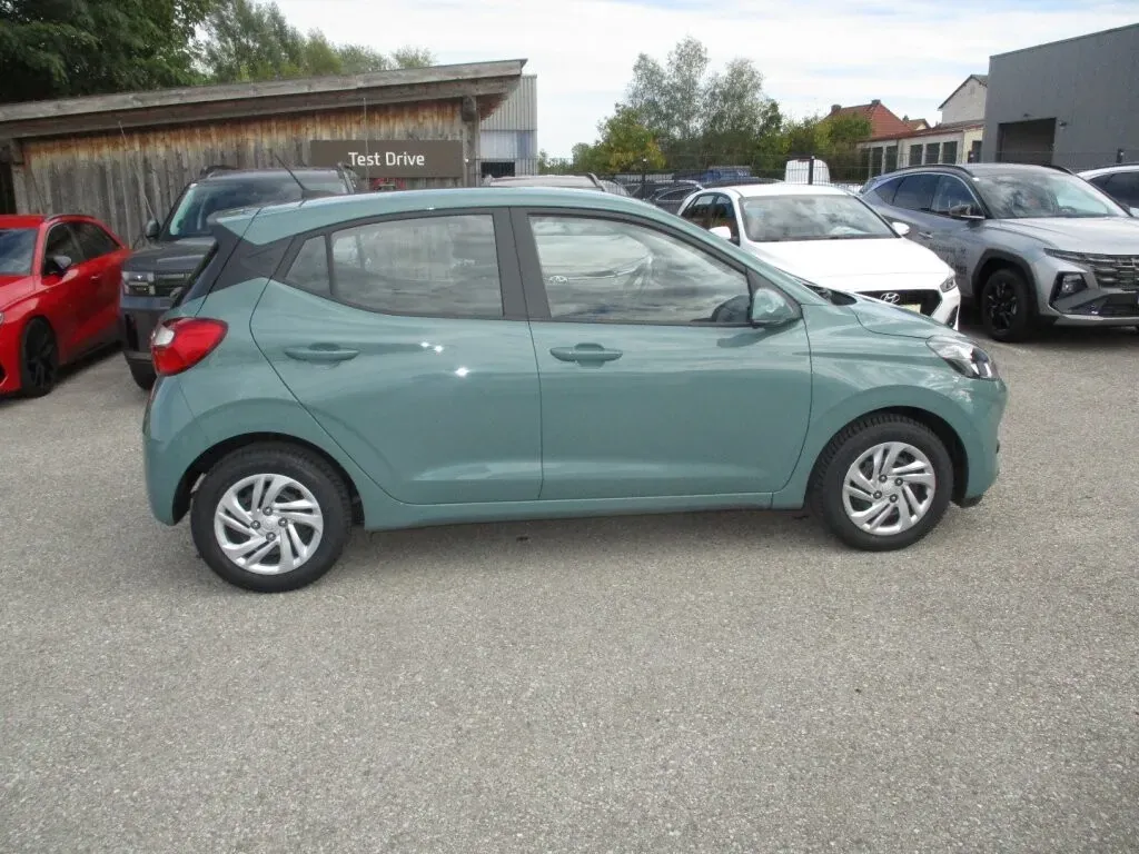 Hyundai I10 2023 photo 2