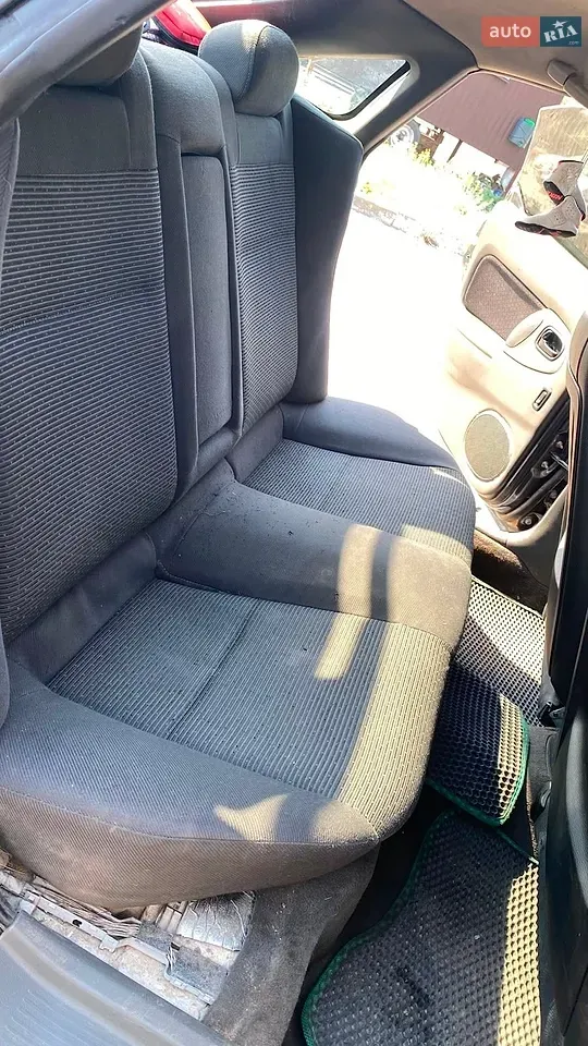 Mazda 323 1994 photo 5