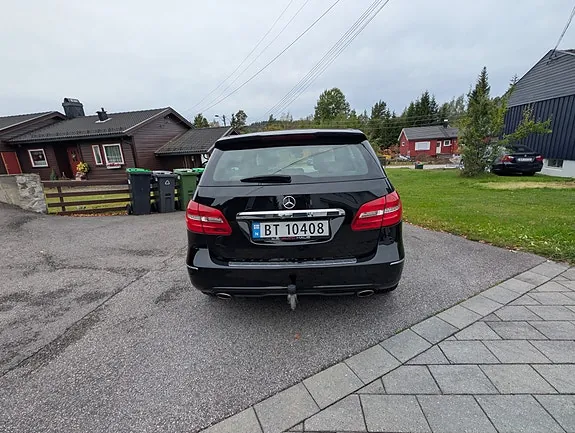 Mercedes-Benz B220 2013 photo 5