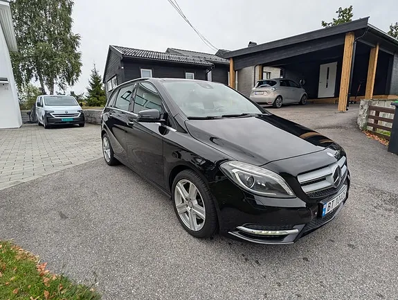 Mercedes-Benz B220