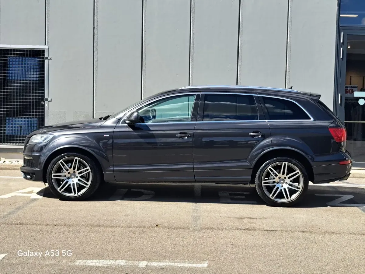 Audi Q7 2009 photo 3