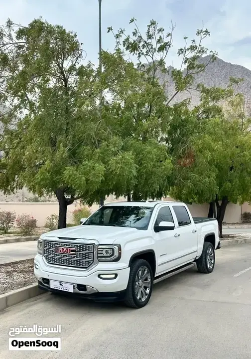 GMC Sierra
