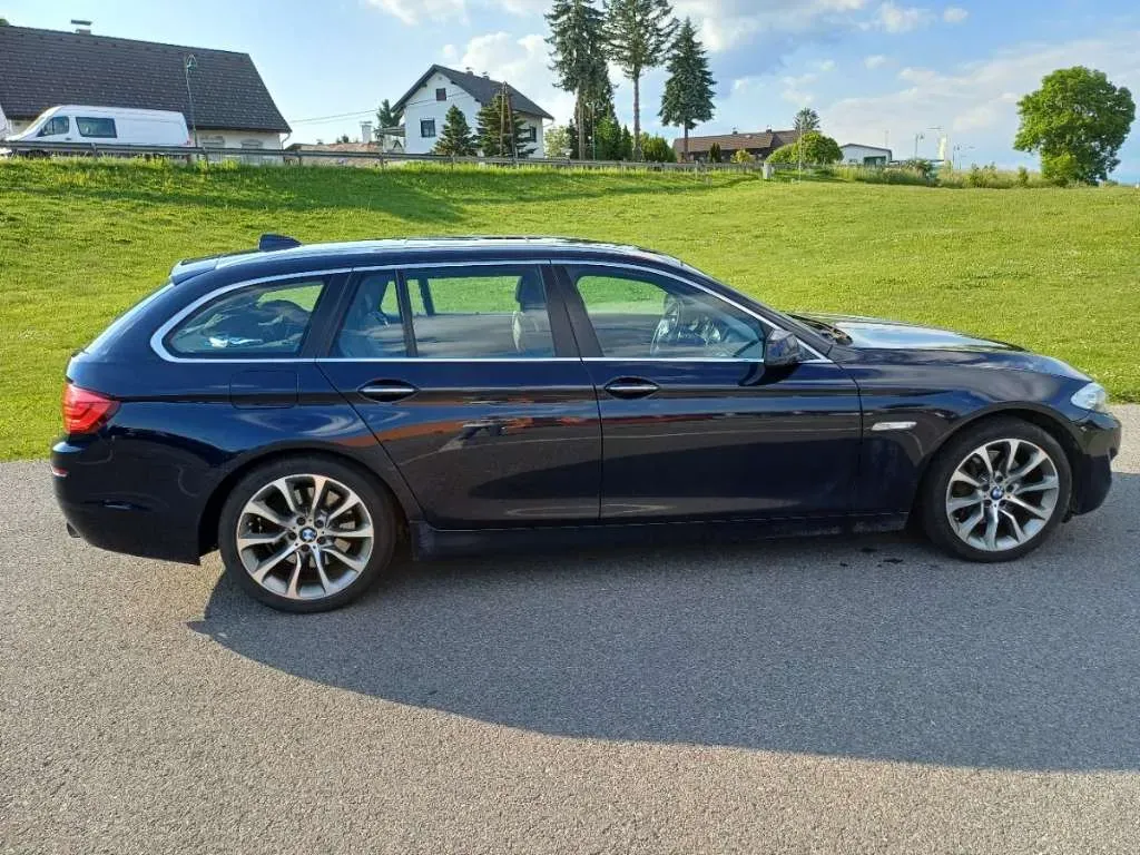 BMW 5 Series 2011 photo 3