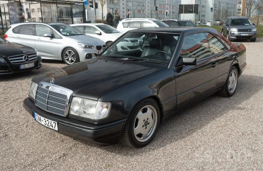 Mercedes-Benz E230