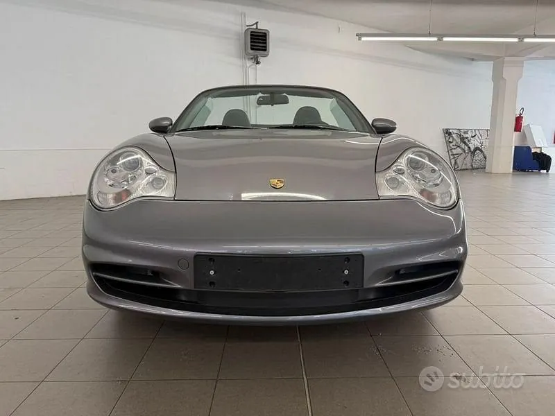 Porsche 911 2002 photo 2