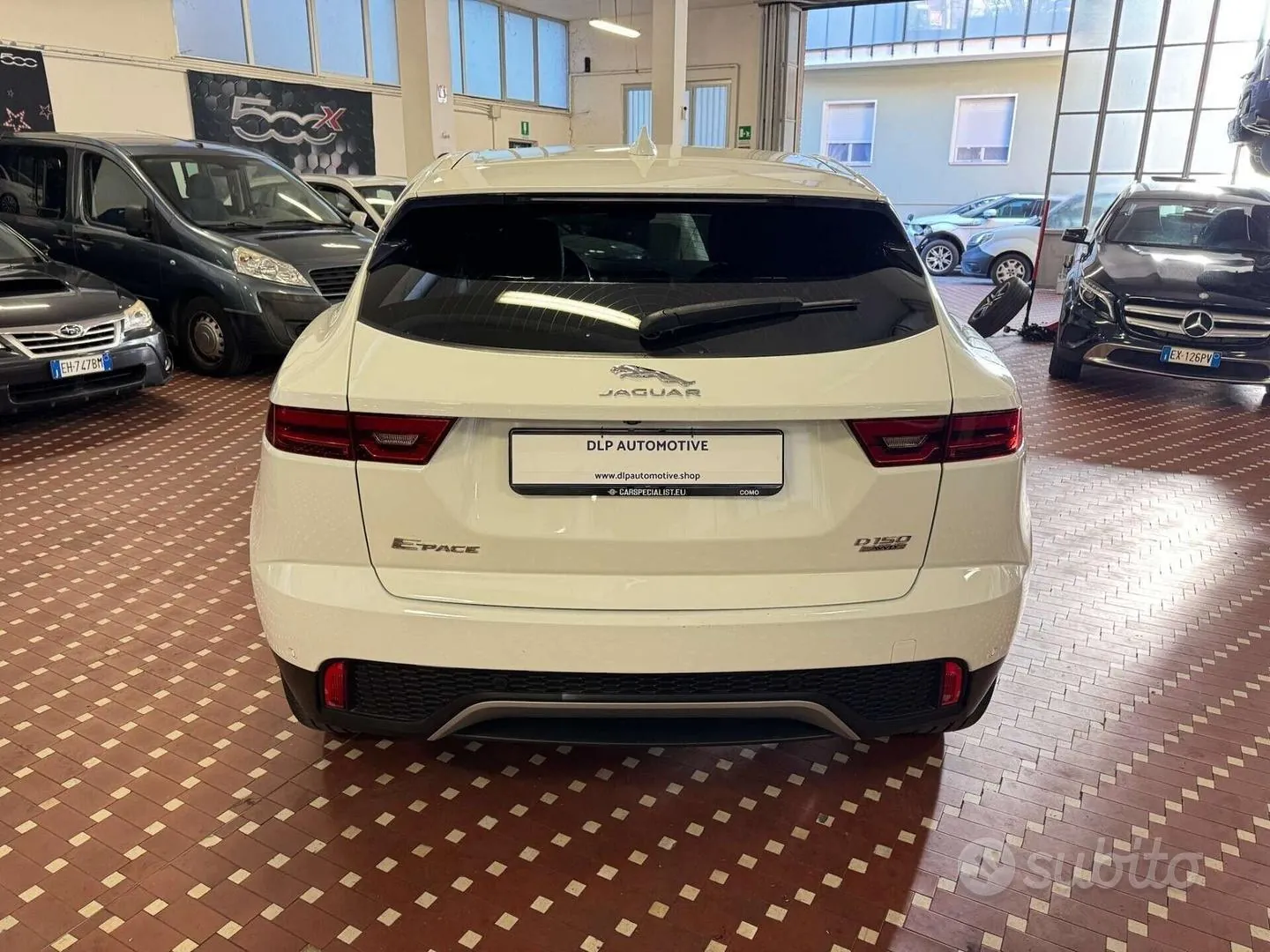 Jaguar E-Pace 2018 photo 5