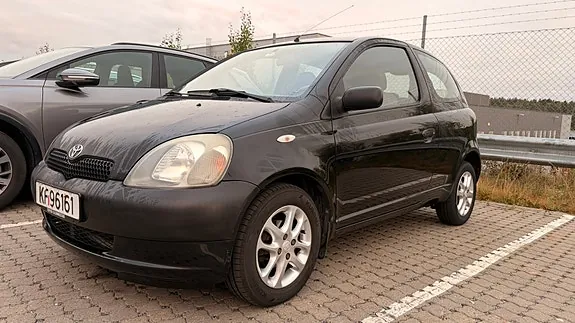 Toyota Yaris 2000 photo 5