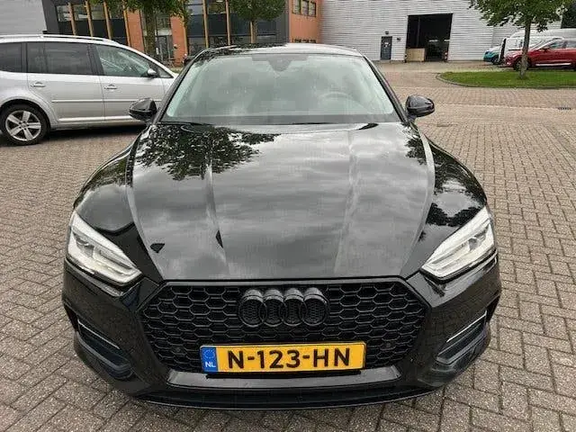Audi A5 2018 photo 2