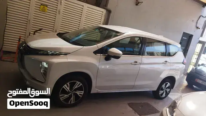 Mitsubishi Xpander 2022 photo 2