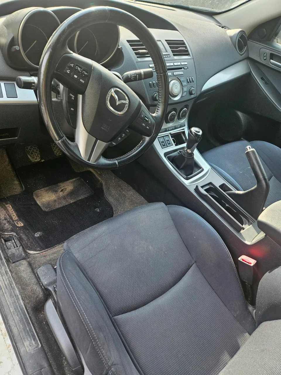 Mazda 3 2010 photo 4