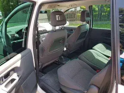 Seat Alhambra 2009 photo 3