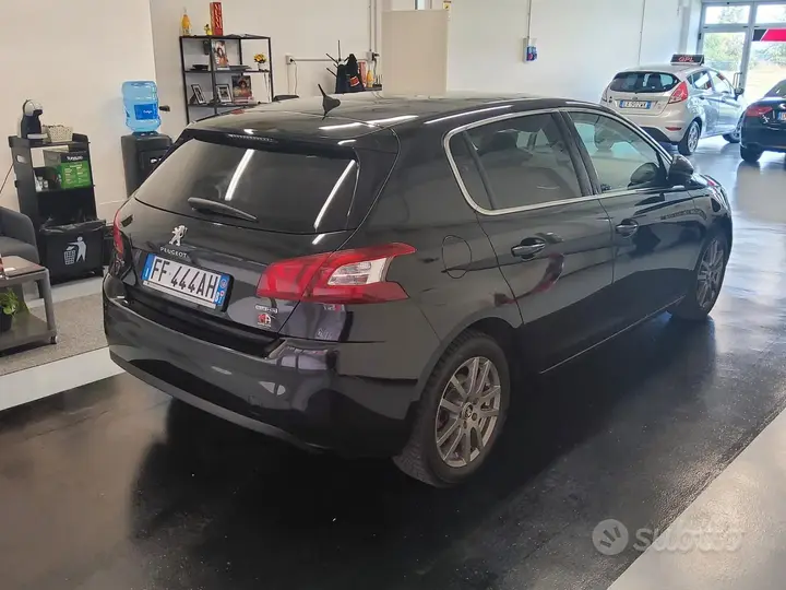 Peugeot 308 2016 photo 5