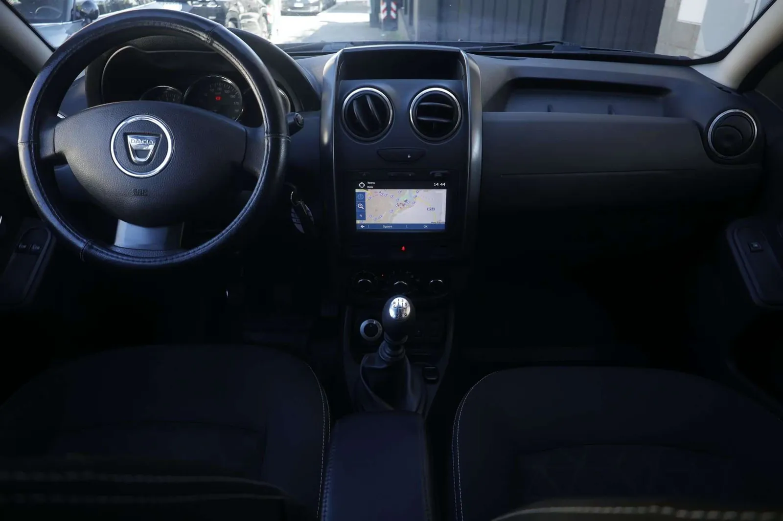 Dacia Duster 2014 photo 2