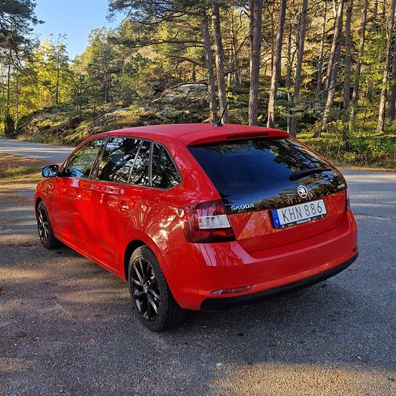 Skoda Rapid Spaceback 2018 photo 2