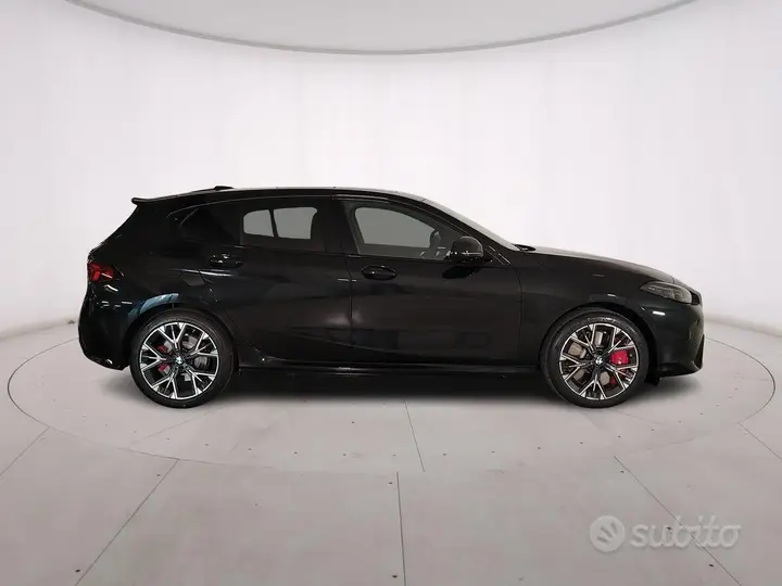 BMW 1 Series 2023 photo 4
